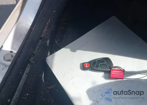 2005 Mercedes-Benz E 320 из США, поврежденный, VIN WDBUF65J95A641555